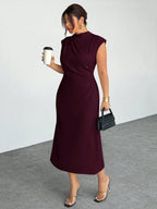 Vestido Plus Size Elegante Social Reto sem Manga