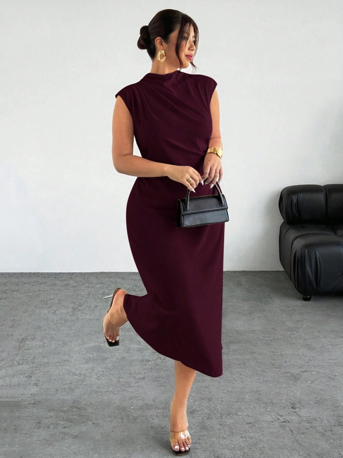 Vestido Plus Size Elegante Social Reto sem Manga