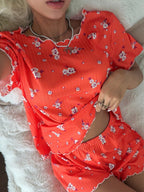 Pijama Feminino Malha Canelada Floral Blusa e Short