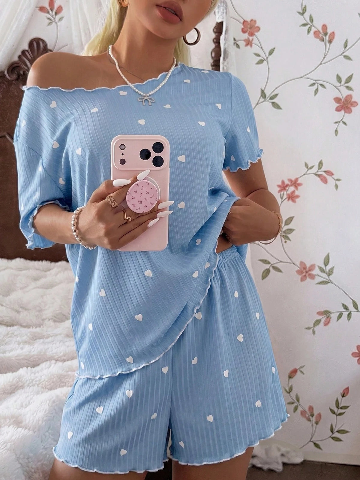 Pijama Feminino Blusa e Short Confortável Estampa Coração
