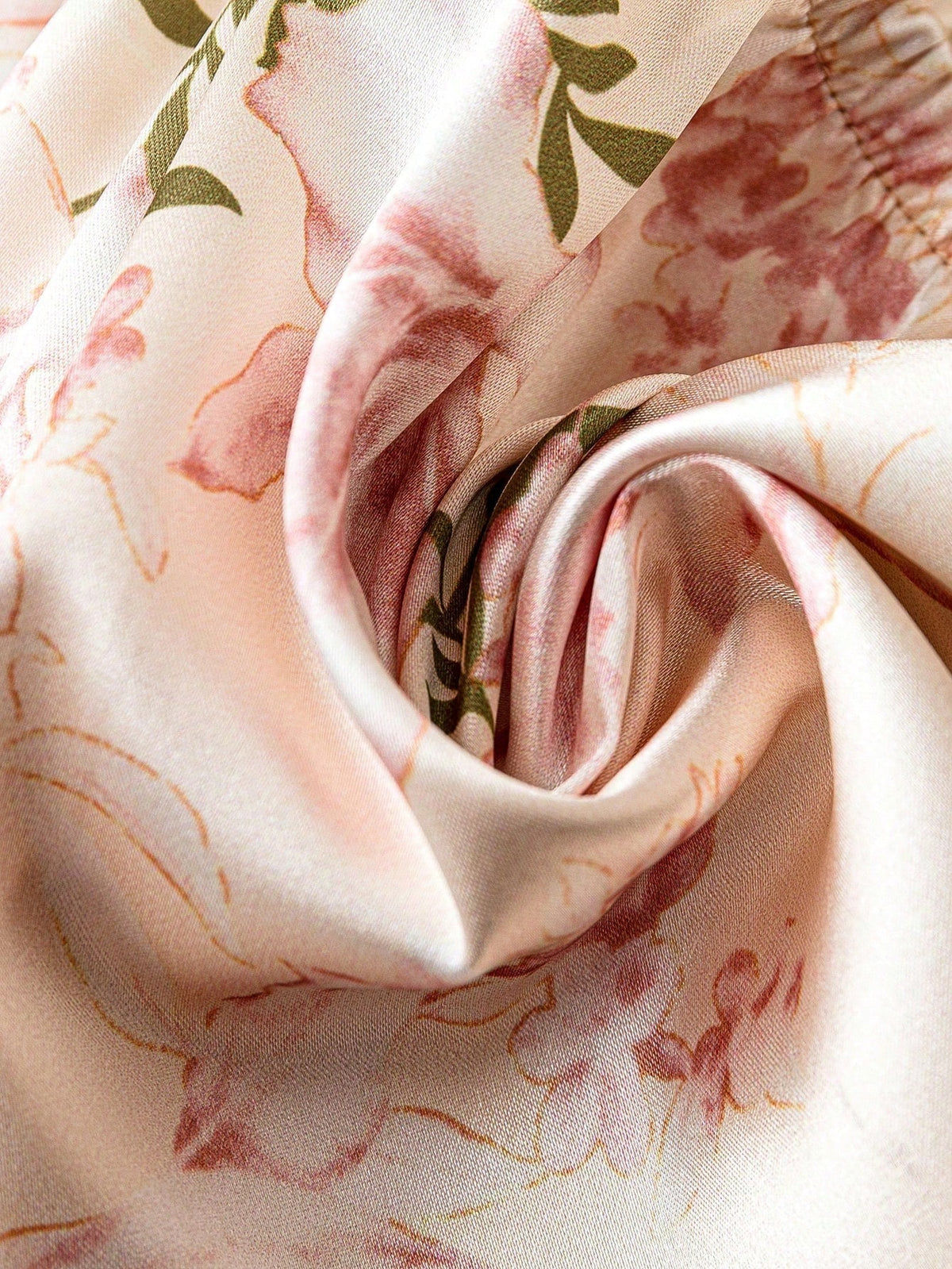 Conjunto Pijama Feminino Três Peças de Cetim Estampa Floral