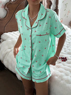 Pijama Americano Feminino Manga Curta e Short com Estampa Xadrez com Cereja