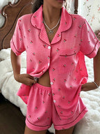 Pijama Americano Feminino Manga Curta e Short com Estampa Xadrez com Cereja
