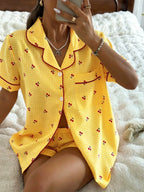 Pijama Americano Feminino Manga Curta e Short com Estampa Xadrez com Cereja