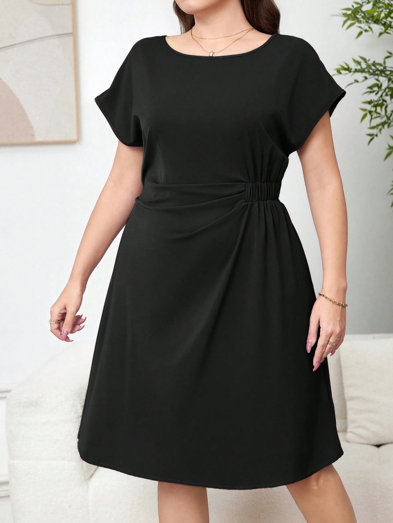 Vestido Curto Plus Size Liso Social Não Amassa