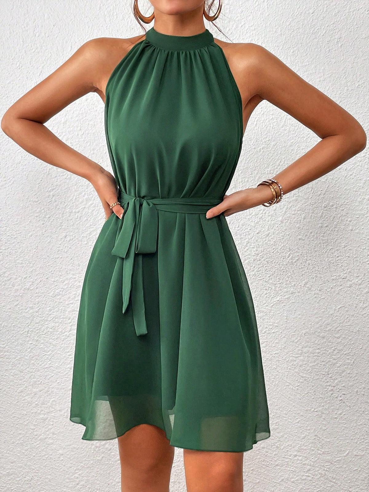 SHEIN Privé Vestido Feminino Regata de Cor Sólida com Decote Halter, Moda de Verão