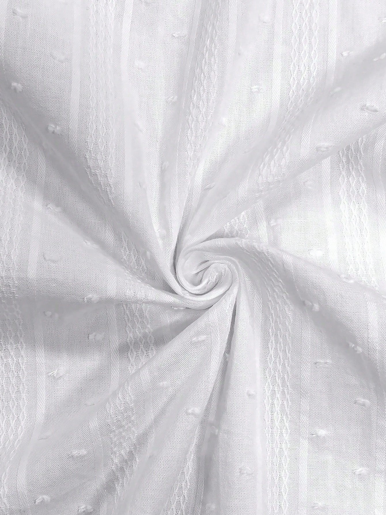 Camisa Feminina Elegante com Laço e Botões Texturizada