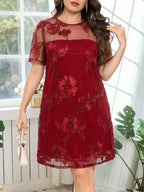 Vestido Curto Festa Plus Size Solto Túnica Bordado