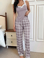  Pijama Feminino de Malha Regata e Calça Xadrez