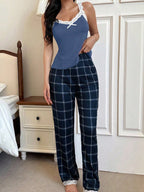  Pijama Feminino de Malha Regata e Calça Xadrez