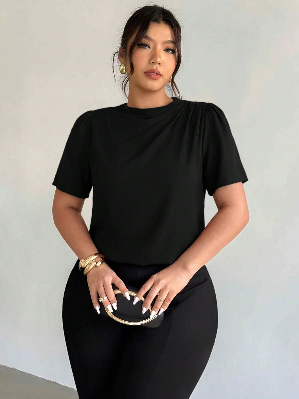 Blusa Plus Size Feminina Gola Alta Manga Curta