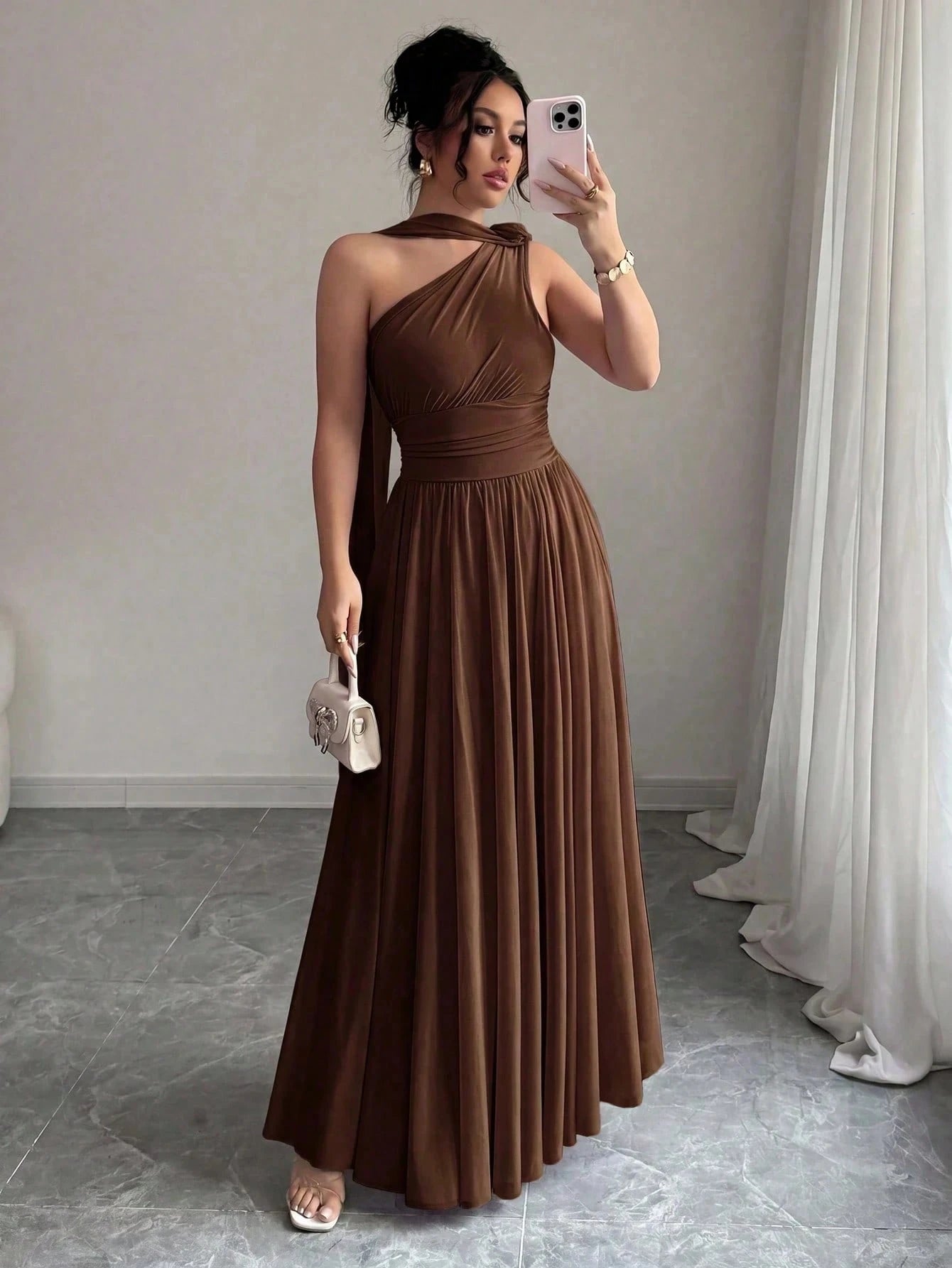 Vestido Longo Feminino Um Ombro Só com Faixa no Pescoço Para Convidada