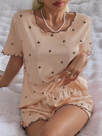 Pijama Feminino Blusa e Short Confortável Estampa Coração