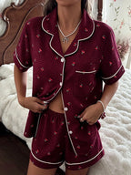Pijama Americano Feminino Manga Curta e Short com Estampa Xadrez com Cereja
