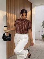 Blusa Plus Size Feminina Gola Alta Manga Curta