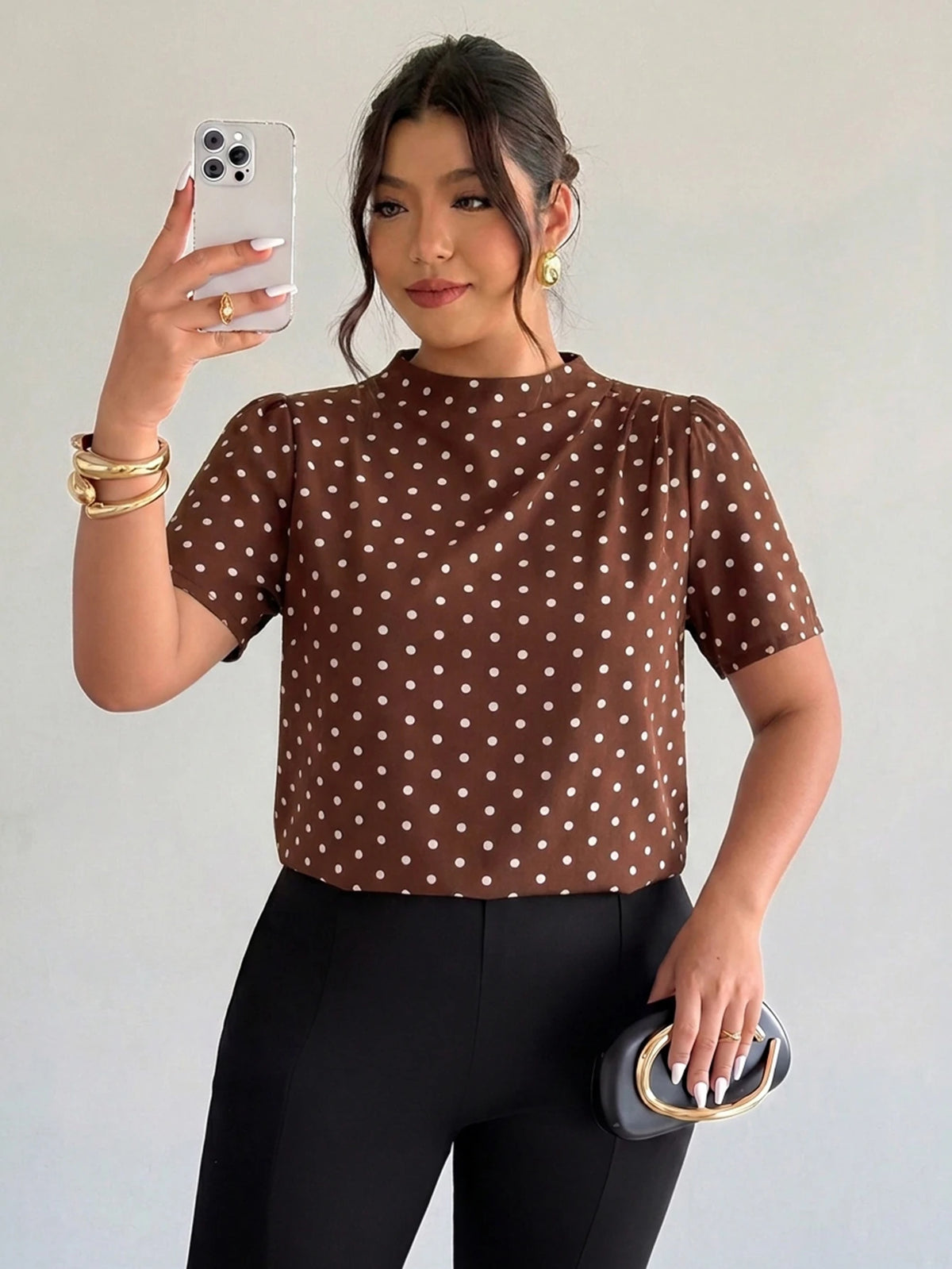Blusa Plus Size Feminina Gola Alta Manga Curta
