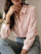 Camisa Feminina Elegante  com Bordado e Botões na Frente
