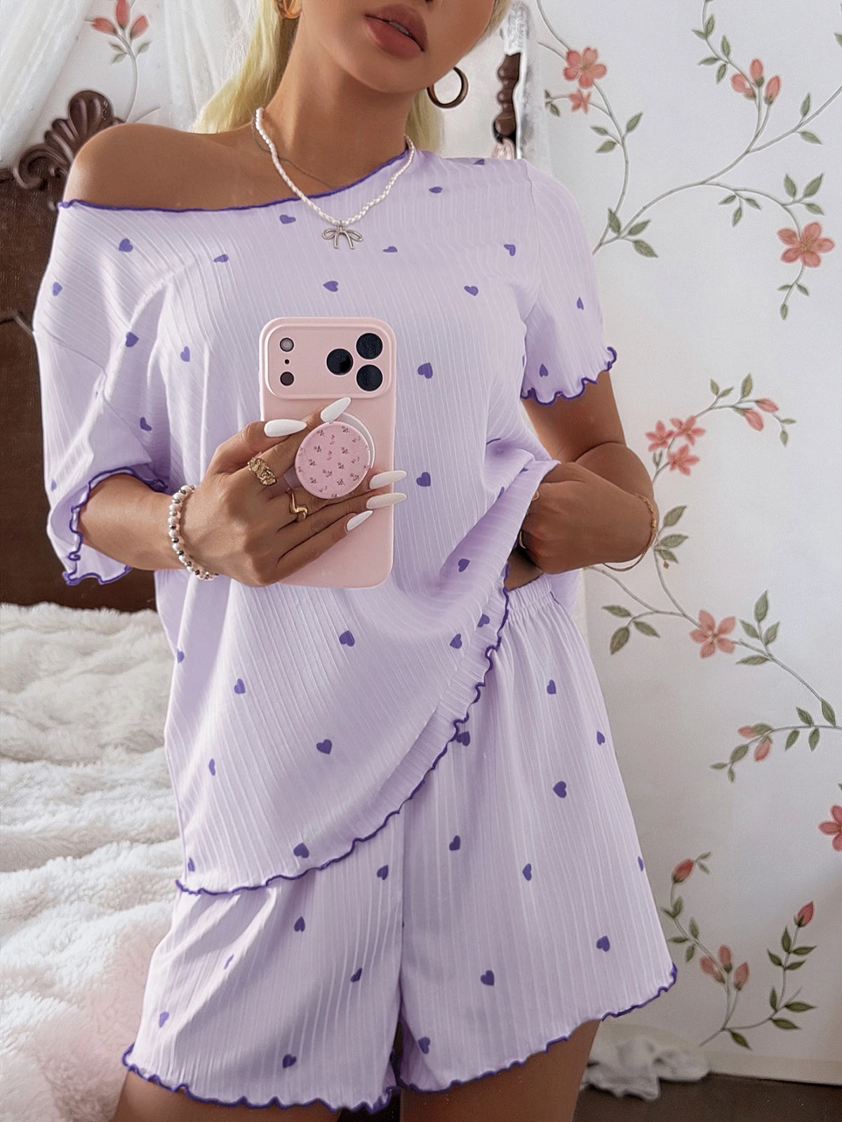 Pijama Feminino Blusa e Short Confortável Estampa Coração
