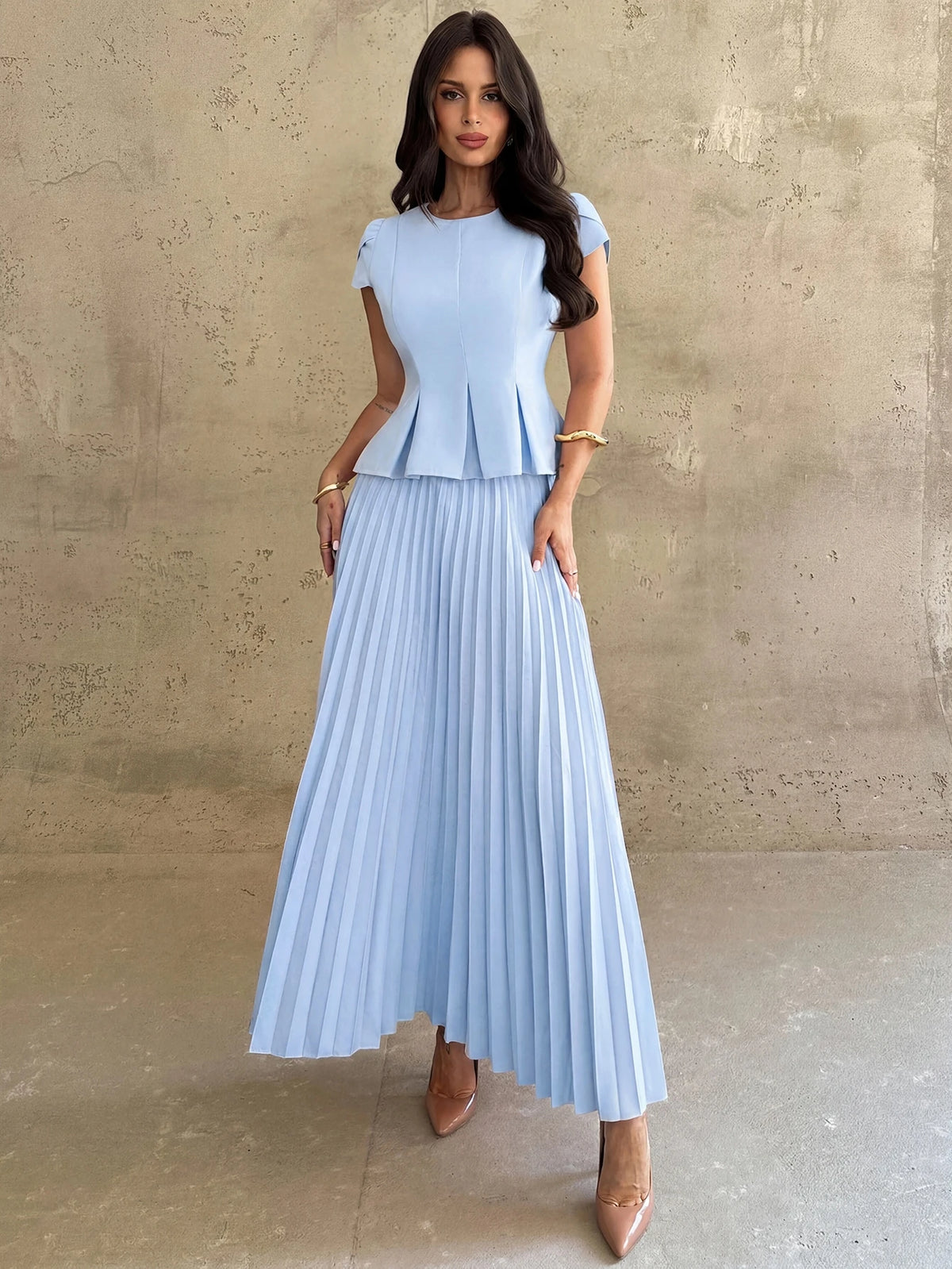 Firerie Conjunto Feminino 2 Peças com Top de Gola Redonda e Saia Plissada, Cor Sólida, Casual Elegante para Uso Diário e Escritório, Marrom Escuro, Outono, Formatura, Aniversário