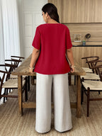Weeklong Top Solta de Manga Curta com Recorte Floral e Babados para Mulheres Plus Size, Ideal para Férias de Primavera/Verão