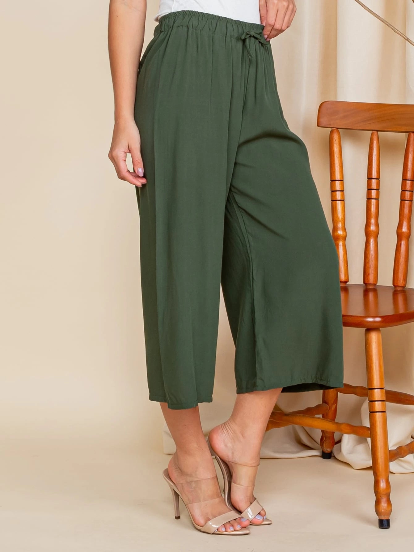 Calça Pantacourt Feminina de Viscose