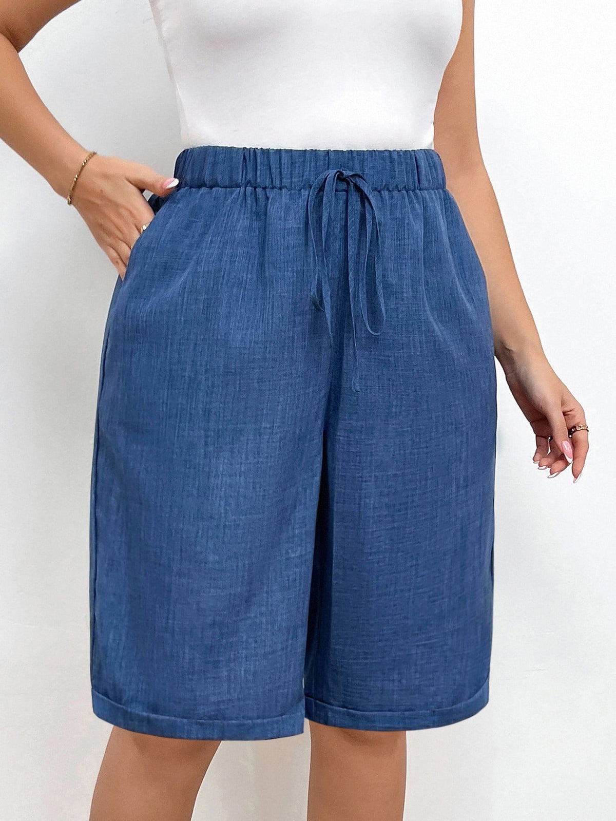 Bermuda Plus Size Feminina Confortável com Cintura Elástica