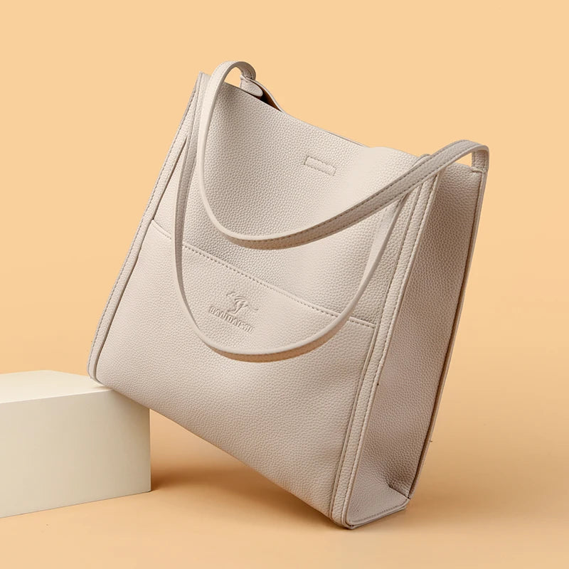 Bolsa Grande de Couro Legítimo Feminina de Ombro 