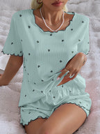Pijama Feminino Blusa e Short Confortável Estampa Coração