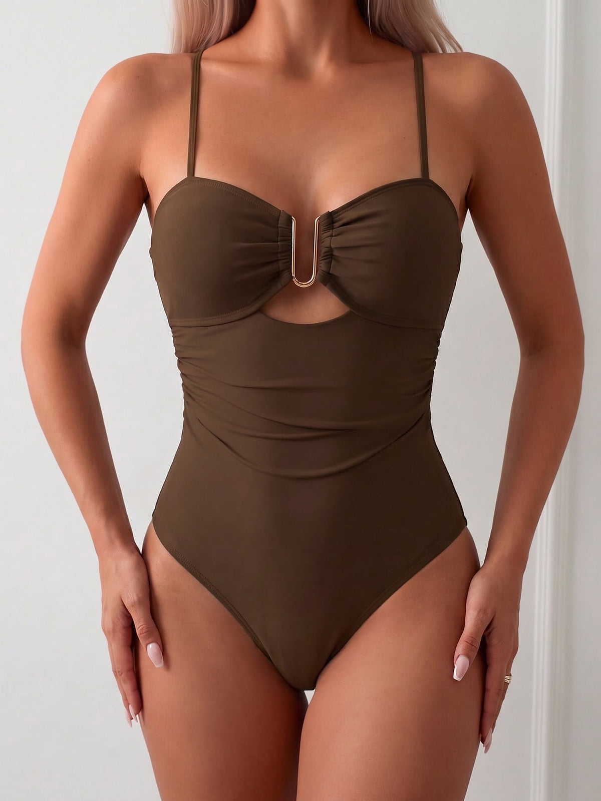 Maiô Feminino com Bojo e Alças Finas Decote U