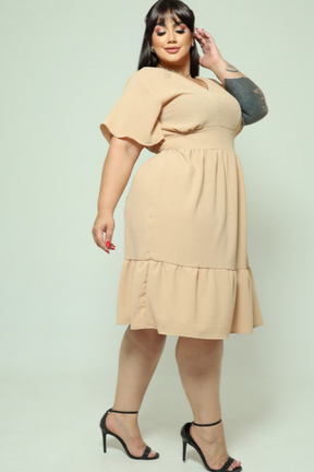 Vestido Curto Plus Size Manga Curta