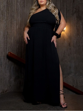 Vestido Feminino Manga Única Plus Size Curve Longo Com Fenda e Abertura Na Manga Elegante