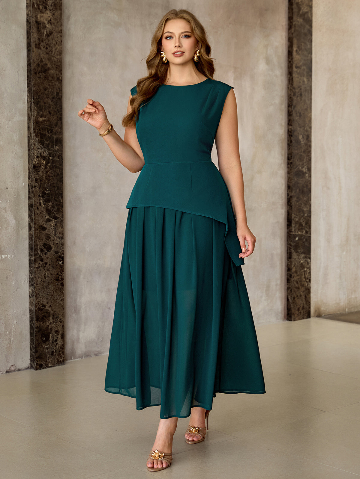 Vestido Longo Plus Size Sem Mangas em Chiffon Festa Convidada